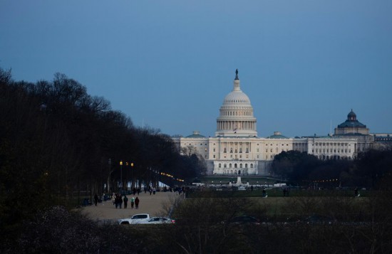 这是2024年1月5日在美国首都华盛顿拍摄的国会大厦。新华社记者刘杰摄